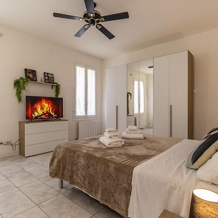 Ca 'Pico With Wifi-Few Steps From Center Apartment มิรันโดลา ภายนอก รูปภาพ